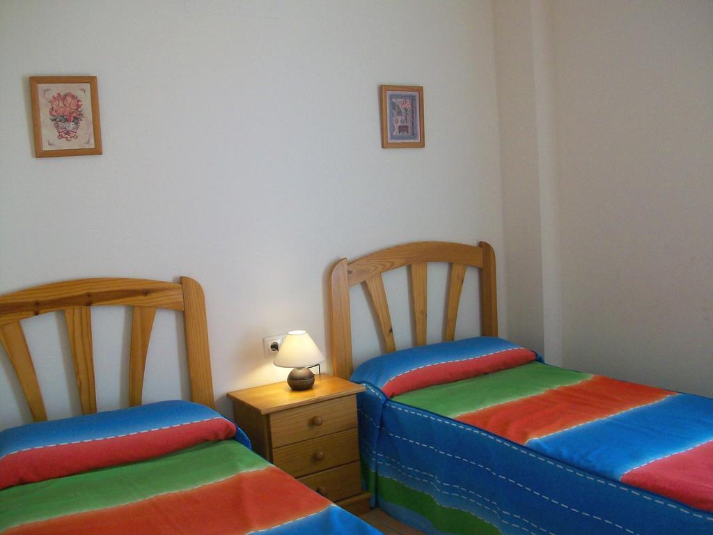 Apartamentos Par Tres - Oliva Nova Camera foto