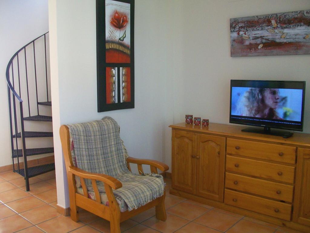 Apartamentos Par Tres - Oliva Nova Esterno foto